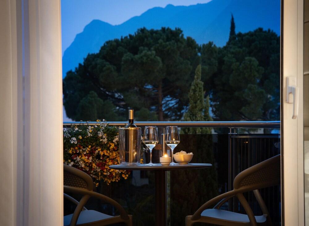 Hotel Savoy Palace - TonelliHotels Riva del Garda Esterno foto