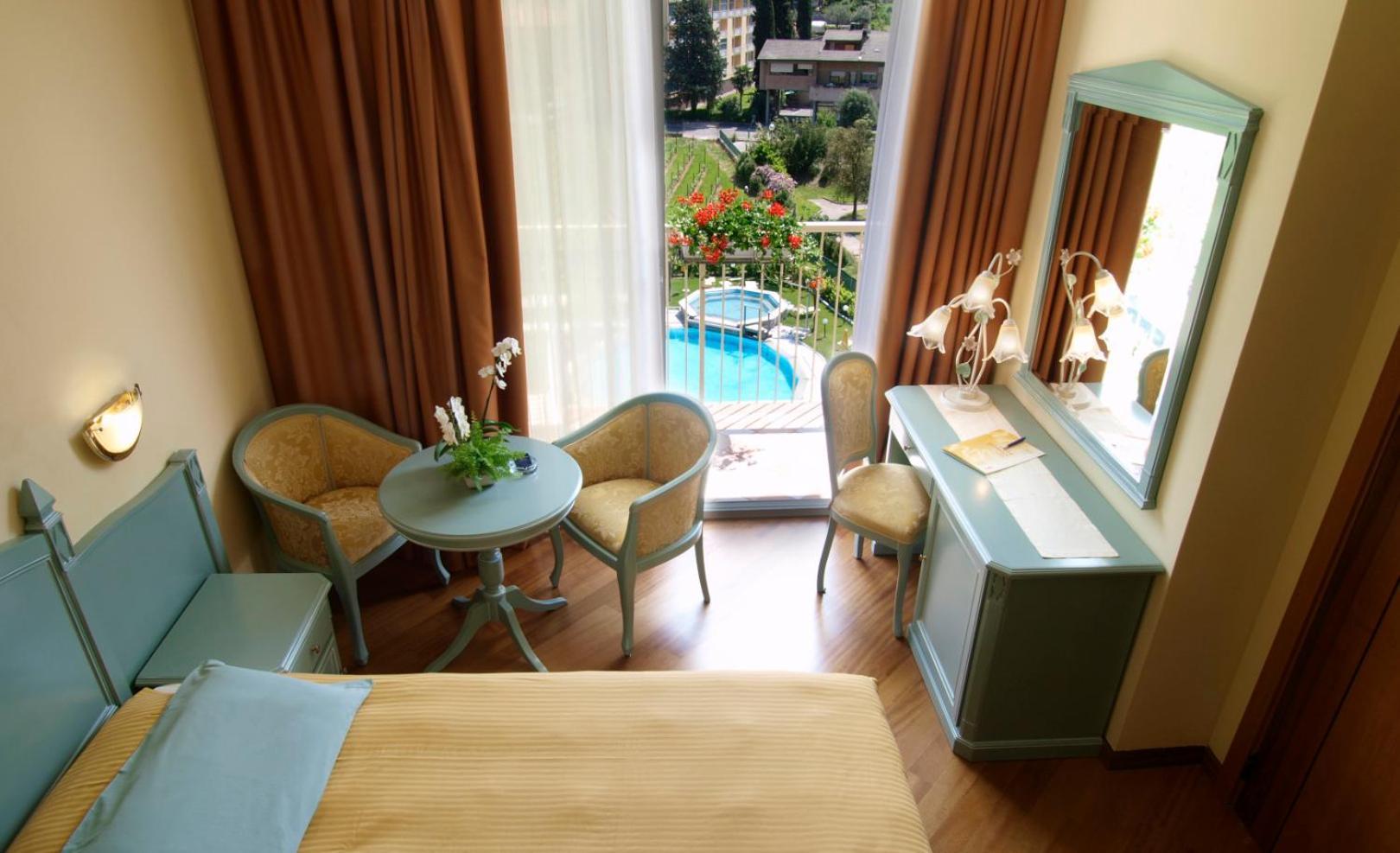 Hotel Savoy Palace - TonelliHotels Riva del Garda Esterno foto