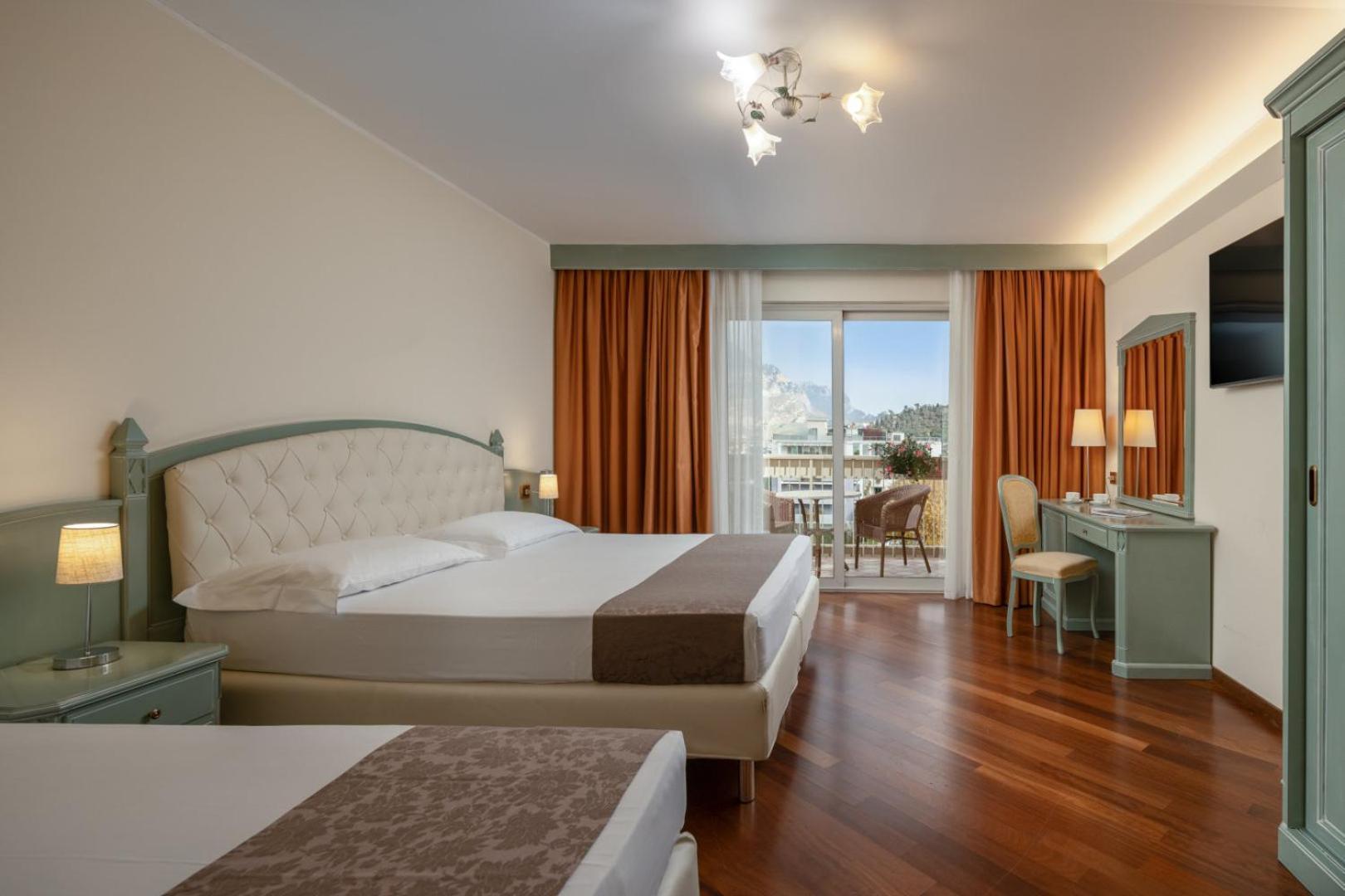 Hotel Savoy Palace - TonelliHotels Riva del Garda Camera foto