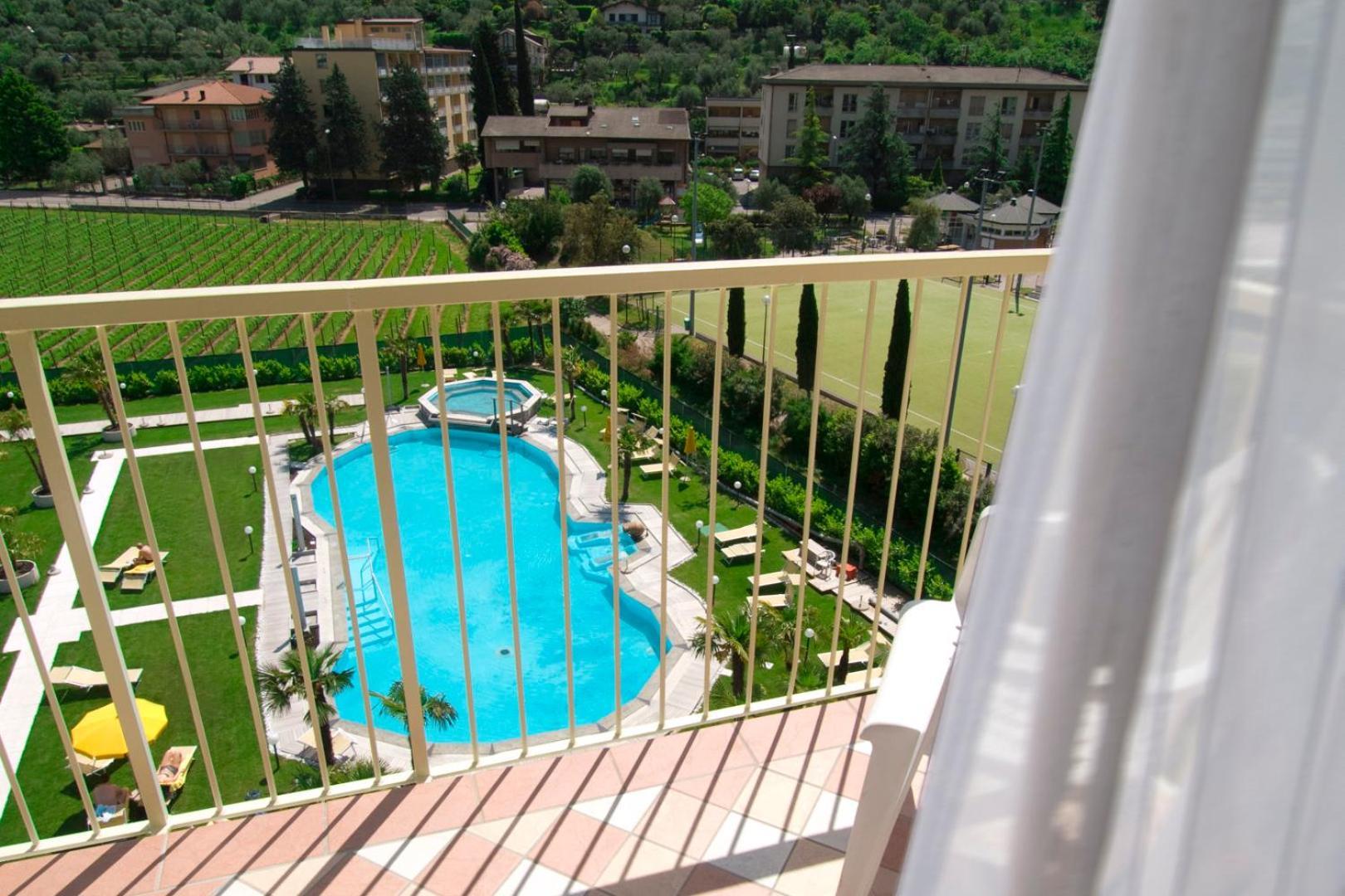 Hotel Savoy Palace - TonelliHotels Riva del Garda Esterno foto