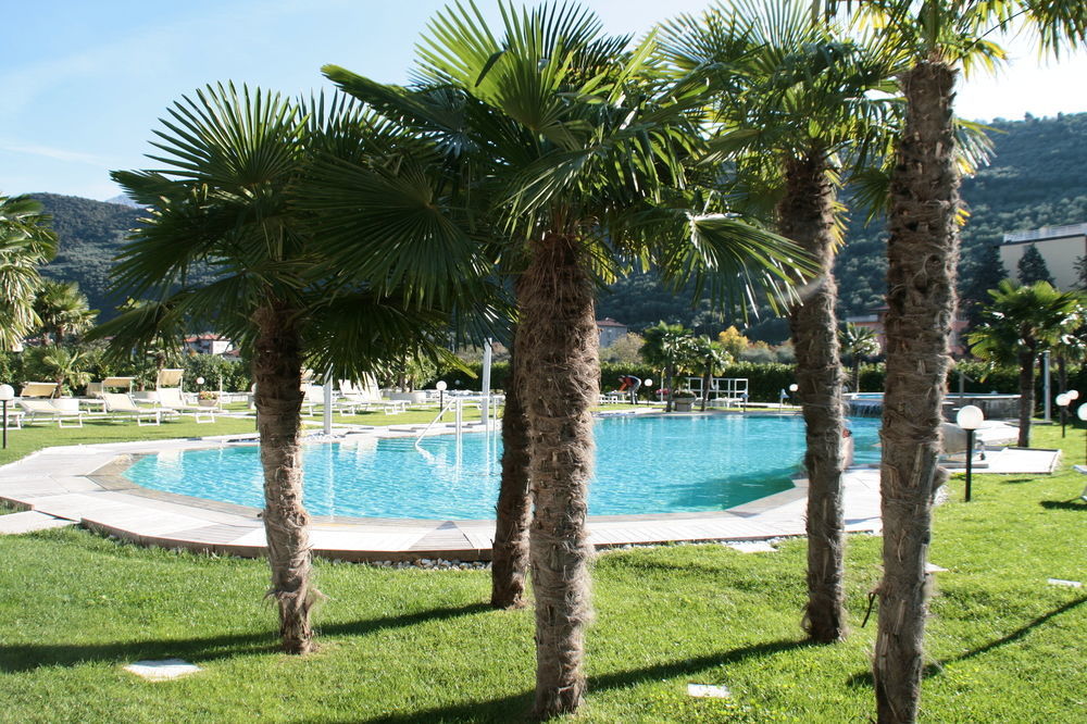 Hotel Savoy Palace - TonelliHotels Riva del Garda Esterno foto